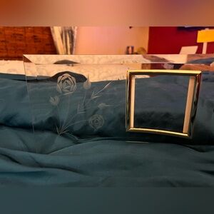 Elegant Gold and Clear Glass Photo Frame